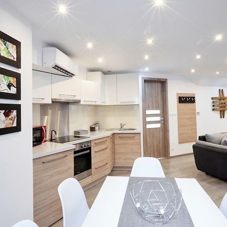Foter Apartman วิลานี ภายนอก รูปภาพ
