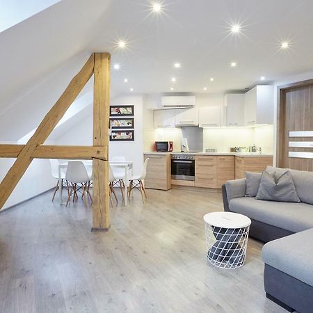 Foter Apartman วิลานี ภายนอก รูปภาพ